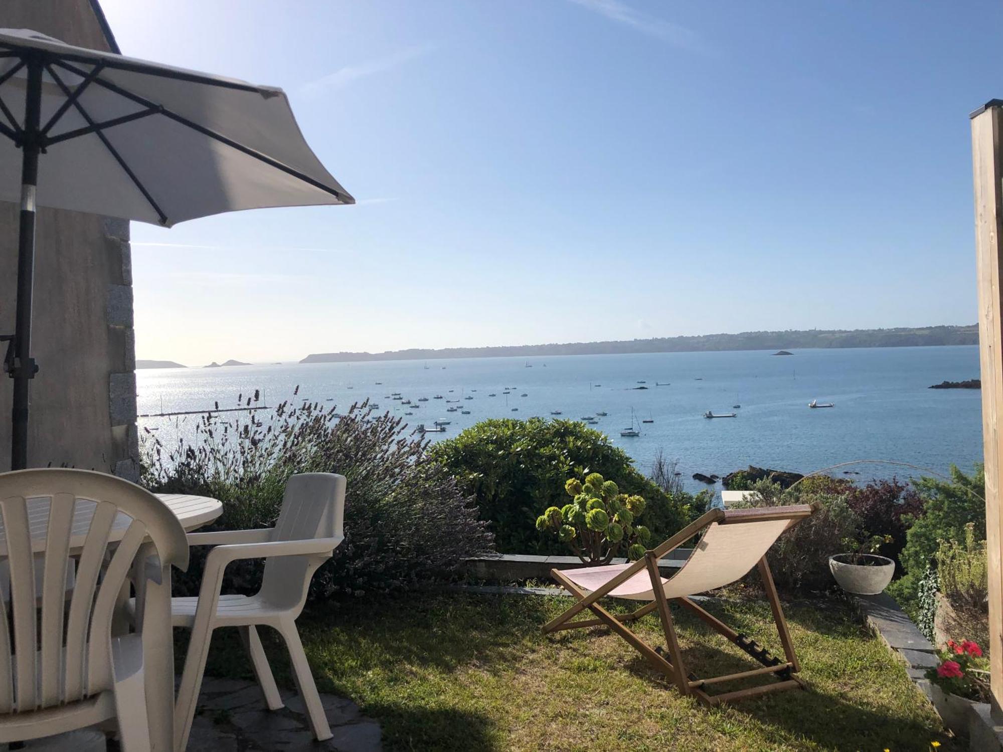 Maisonnette Pour 2 Personnes - Vue Mer - Plage A 100 Metres Ploubazlanec Exteriör bild
